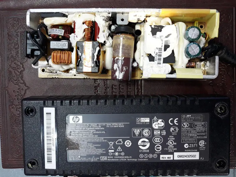 تعمیر شارژر لپ تاپ 135W اچ پی